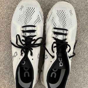 On Cloud X 3 Shoes women size 8 US